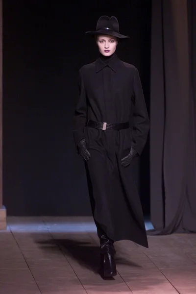 Look 2